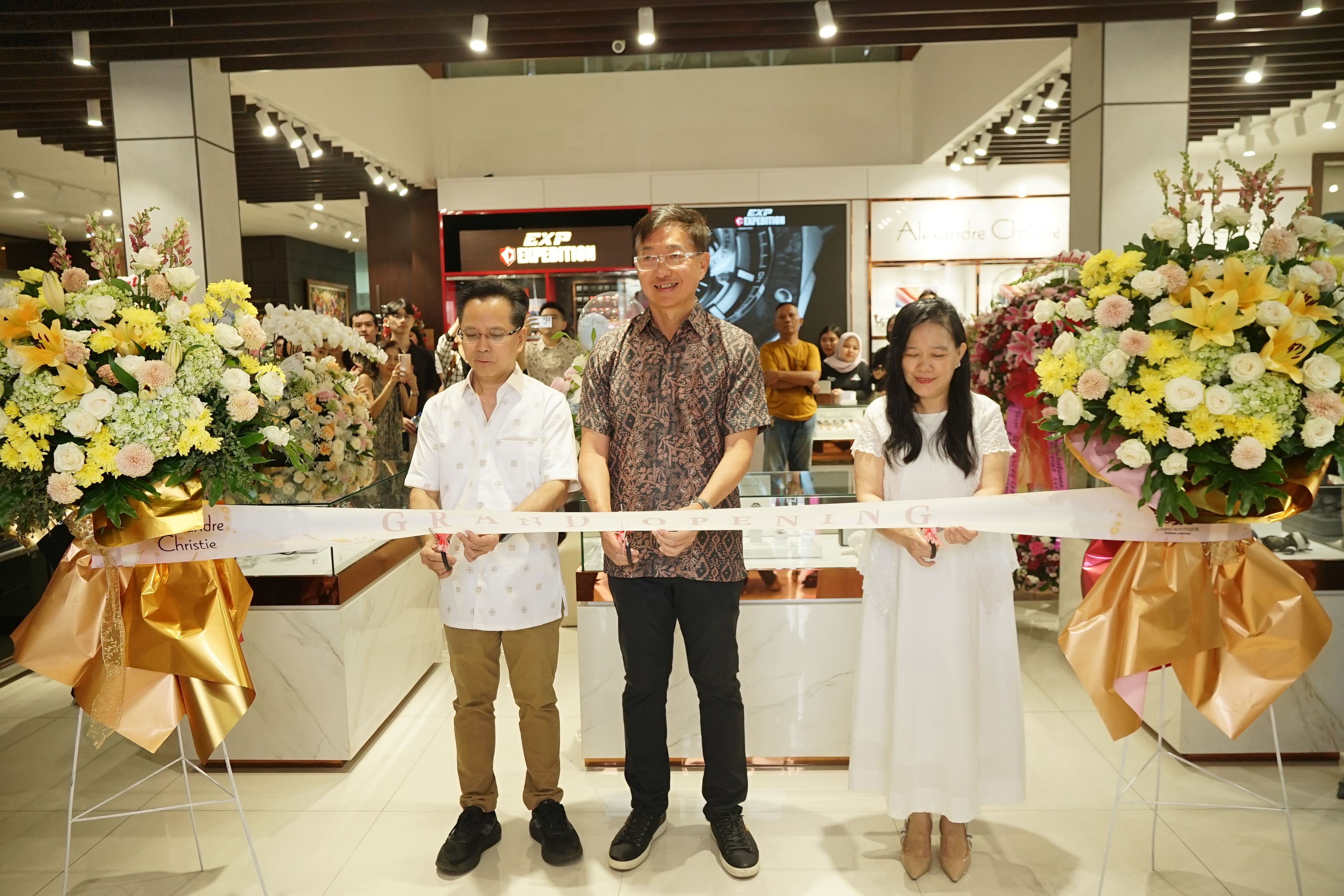 Grand Opening Alexandre Christie