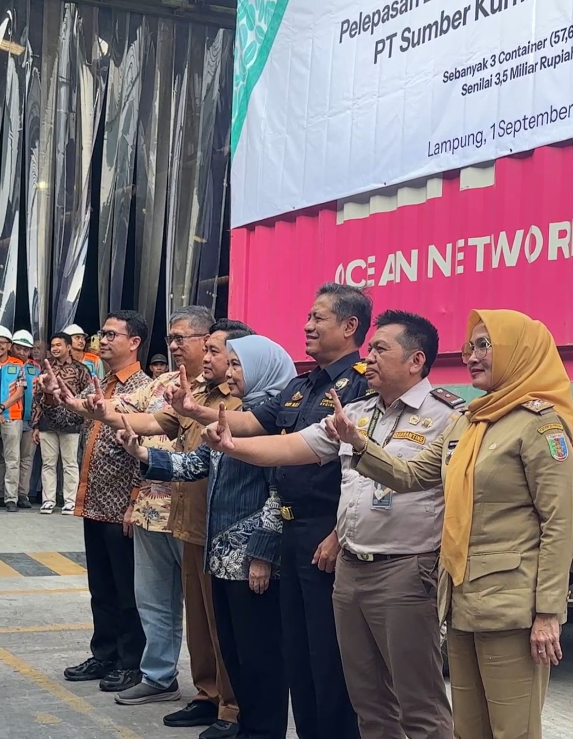 Pelepasan Ekspor 57,6 Ton Biji Kopi Robusta Lampung ke 428 oleh PT. Sumber Kurnia Alam ke Italia